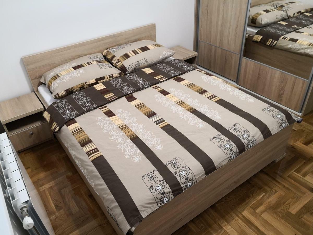 Apartman Gaga Lukavica Exterior photo