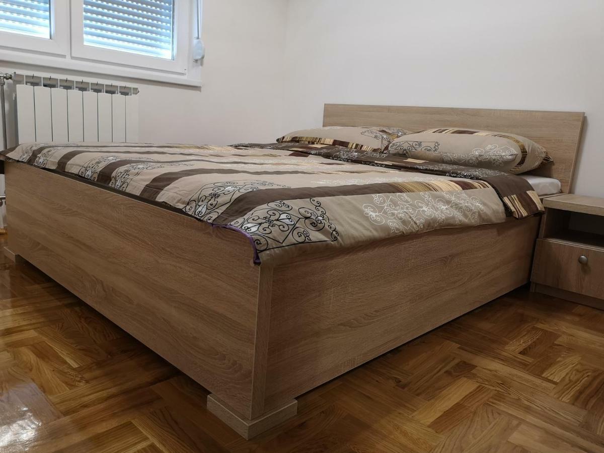 Apartman Gaga Lukavica Exterior photo