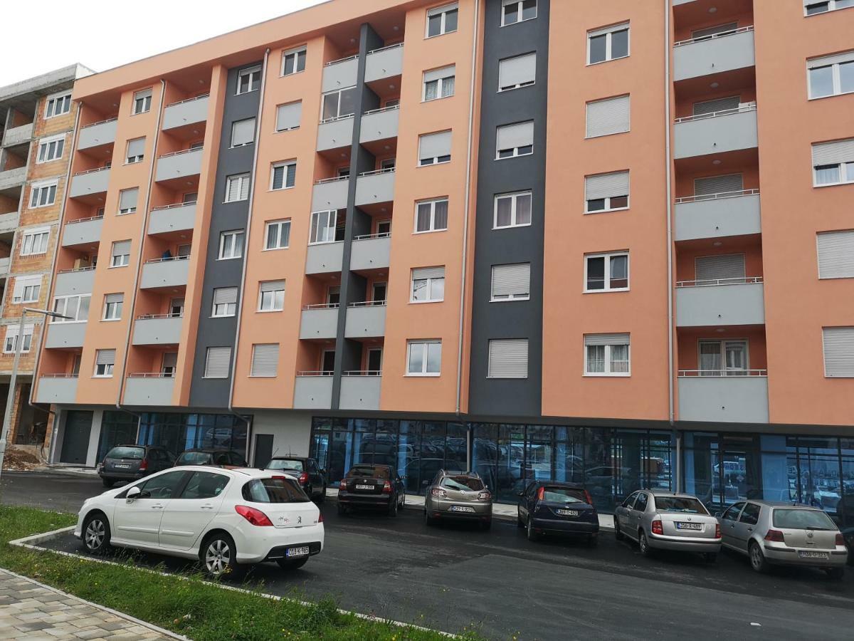 Apartman Gaga Lukavica Exterior photo