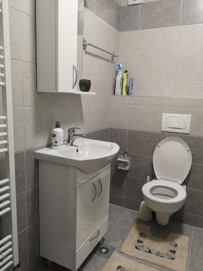 Apartman Gaga Lukavica Exterior photo